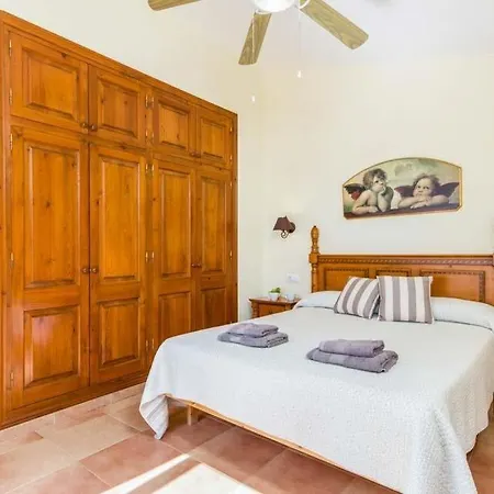 Cala Galdana Sleeps 6 Pool Air Con Wifi Villa *