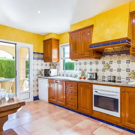 Cala Galdana Sleeps 6 Pool Air Con Wifi