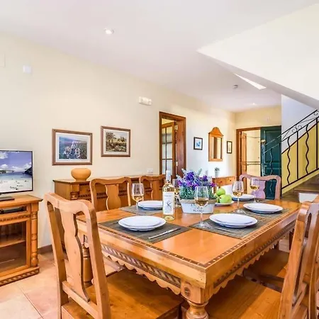 Cala Galdana Sleeps 6 Pool Air Con Wifi Villa Cala Galdana (Menorca)